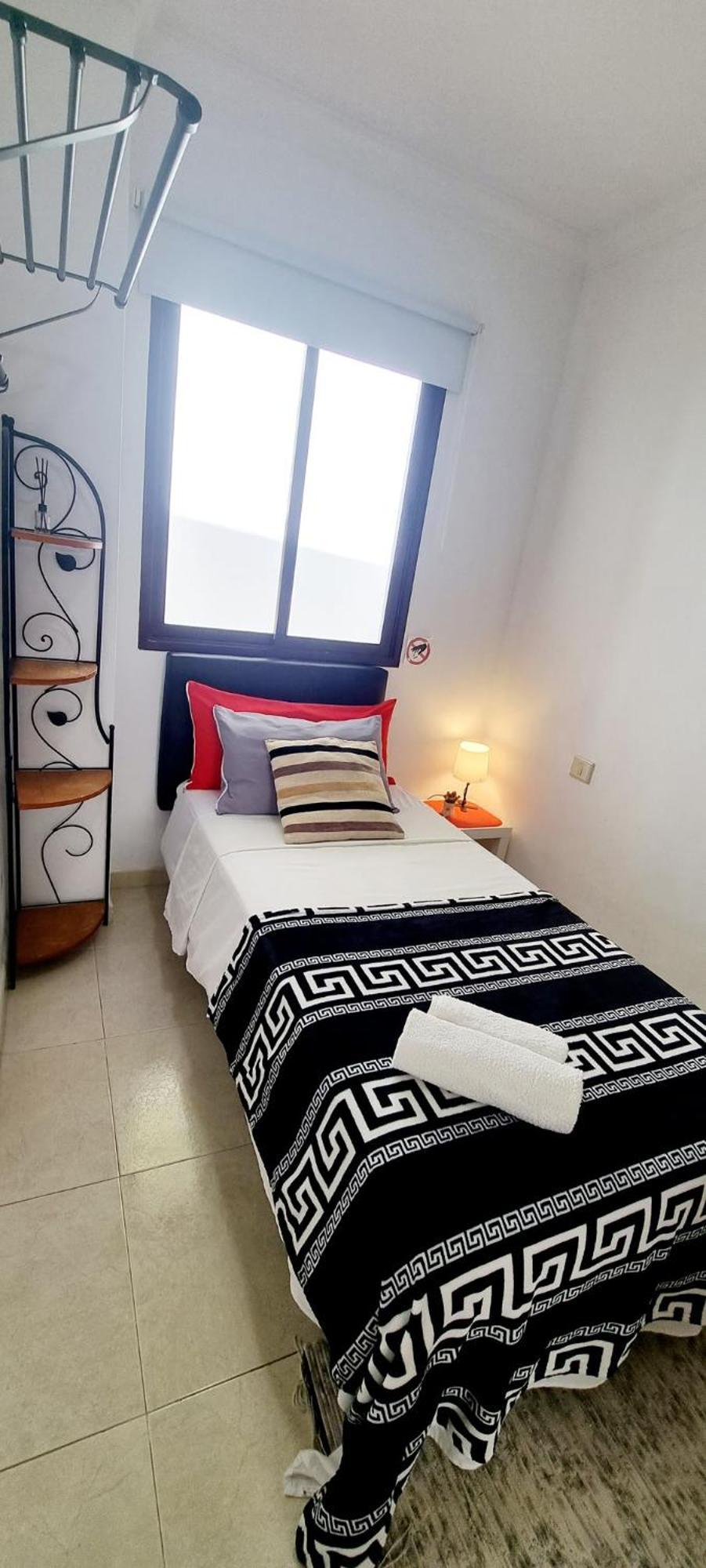 Almar We Go! Habitaciones Privadas En Alcala - Private Rooms - Pieces Privees - In Shared Apartment Eksteriør billede