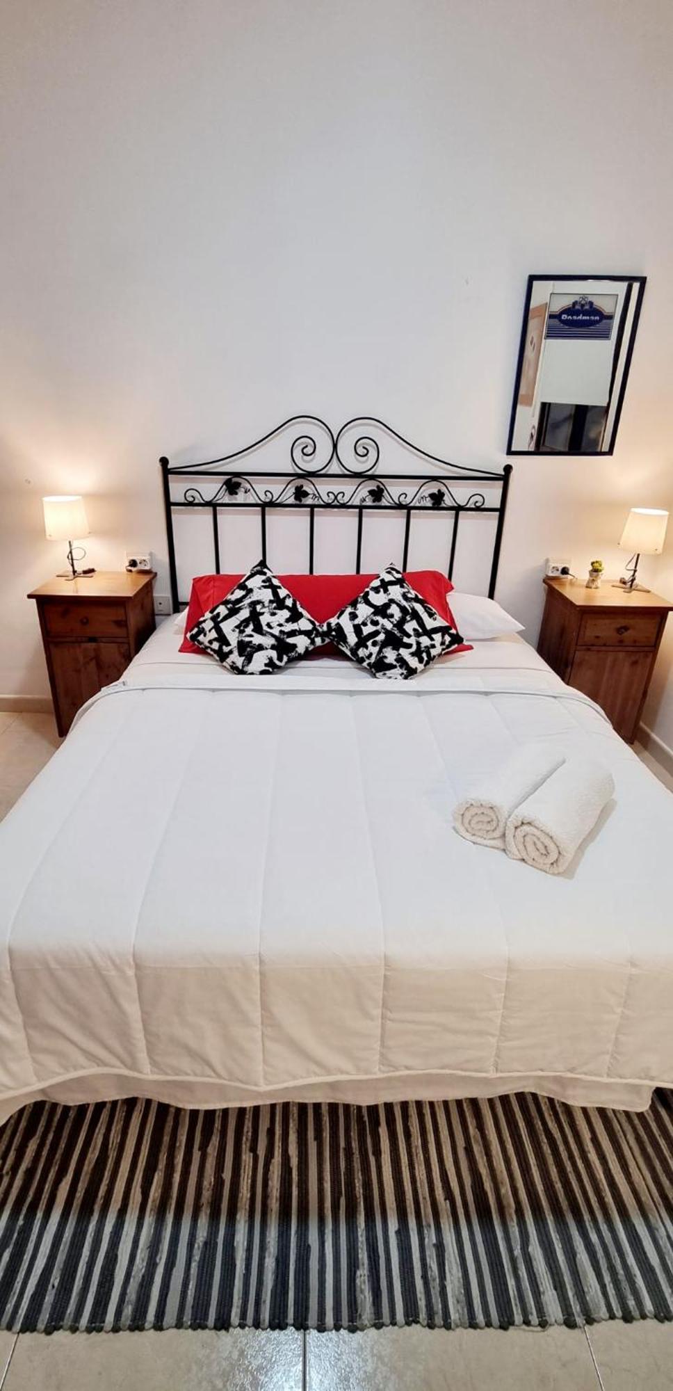 Almar We Go! Habitaciones Privadas En Alcala - Private Rooms - Pieces Privees - In Shared Apartment Eksteriør billede